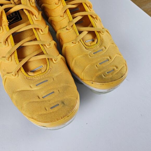 Nike Air VaporMax Plus Womens 9 Sneakers Shoes Go The Extra Smile DO5874-700 - Picture 7 of 10